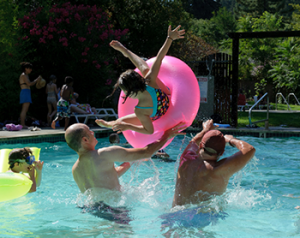 kidsinpool2 jimlyle